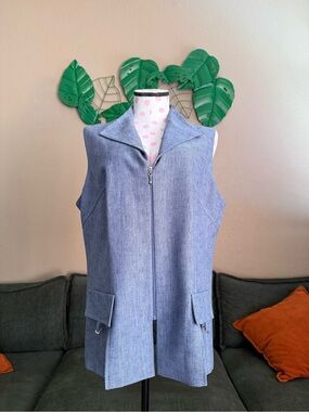 Perceptions Light Blue Sleeveless Zip-Front Vest